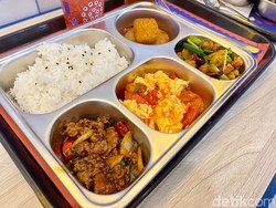 Chummy Tummy: Sensasi Makan Chinese Fast Food yang Baru dan Unik