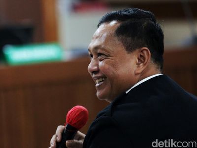 Momen Eks Kabasarnas Bersaksi di Sidang Korupsi Basarnas