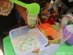 Segar Unik! Es Cendol Daun Kelor dari Pati Buat Hilangkan Dahaga