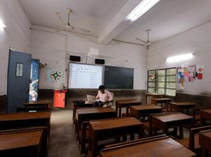 India Kembali Berlakukan Sekolah Online Gegara Polusi Udara India Kembali Berlakukan Sekolah Online Gegara Polusi Udara