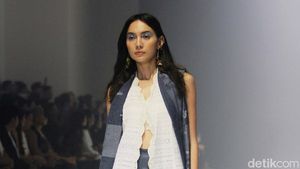 10 Koleksi Denim Sejauh Mata Memandang di Jakarta Fashion Week 2024
