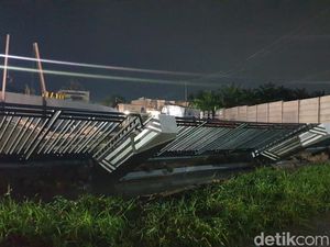 Pagar Roboh Diguyur Hujan, Kontrak Proyek Riau Creative Hub Berakhir Desember