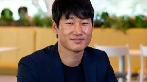 Awali Karier sebagai Petugas Kebersihan, Pria Asal Korea Ini Berhasil Miliki Pendapatan hingga Rp18,6 Triliun