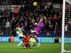 Luton Town Vs Liverpool: Luis Diaz Selamatkan Si Merah