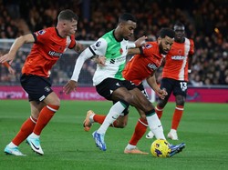 Van Dijk: Liverpool Menyulitkan Diri Sendiri