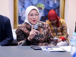 Gubernur Wajib Umumkan Kenaikan UMP Paling Lama 21 November