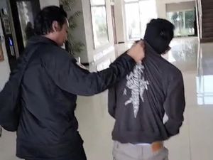 Penjambret yang Tewaskan Emak-emak di Gresik Diringkus Penjambret yang Tewaskan Emak-emak di Gresik Diringkus