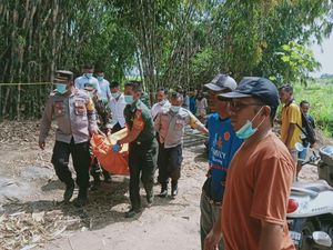 Mayat Perempuan dengan Kepala Terluka Ditemukan di Tepi Sungai Blitar Mayat Perempuan dengan Kepala Terluka Ditemukan di Tepi Sungai Blitar