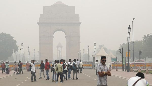 Penampakan India Dibekap Polusi Udara