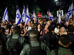 Desak Netanyahu Lengser, Warga Israel Demo Besar-besaran