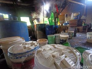 Harga Kedelai Melambung, Tahu di Bali Makin Tipis Harga Kedelai Melambung, Tahu di Bali Makin Tipis