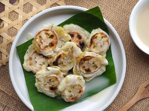 Resep Pisang Bakar Penyet Saus Santan Manis Gurih Cocok Buat Ngemil Sore Resep Pisang Bakar Penyet Saus Santan Manis Gurih Cocok Buat Ngemil Sore