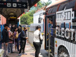 Cara ke Blok M Naik KRL, MRT dan TransJakarta Cara ke Blok M Naik KRL, MRT dan TransJakarta