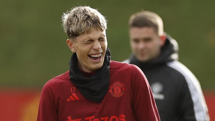 Soccer Football - Champions League - Manchester United Training - Trafford Training Centre, Manchester, Britain - November 7, 2023 Manchester Uniteds Alejandro Garnacho during training Action Images via Reuters/Jason Cairnduff