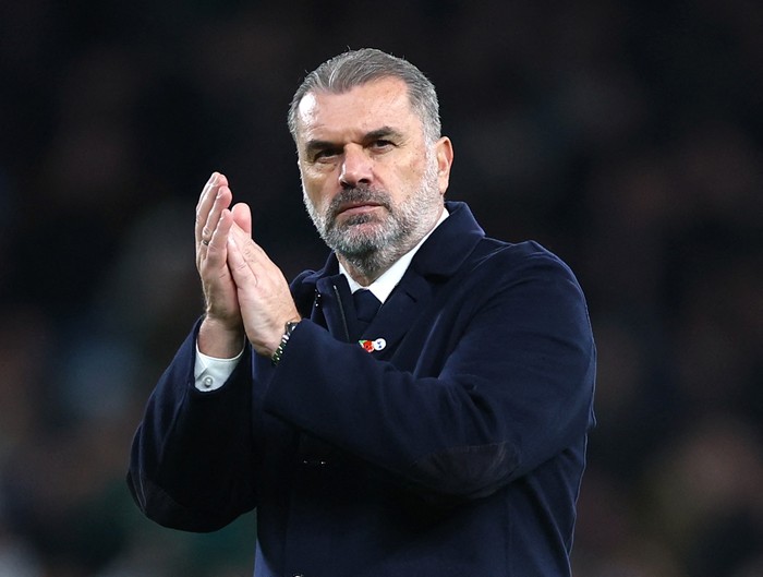 Soccer Football - Premier League - Tottenham Hotspur v Chelsea - Tottenham Hotspur Stadium, London, Britain - November 6, 2023 Tottenham Hotspur manager Ange Postecoglou looks dejected after the match Action Images via Reuters/Matthew Childs NO USE WITH UNAUTHORIZED AUDIO, VIDEO, DATA, FIXTURE LISTS, CLUB/LEAGUE LOGOS OR LIVE SERVICES. ONLINE IN-MATCH USE LIMITED TO 45 IMAGES, NO VIDEO EMULATION. NO USE IN BETTING, GAMES OR SINGLE CLUB/LEAGUE/PLAYER PUBLICATIONS.
