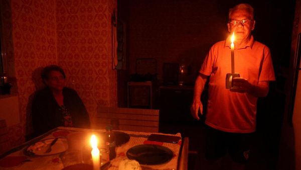 Badai Hantam Sao Paulo Brasil, Ratusan Ribu Orang Hidup Tanpa Listrik