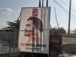 Baliho Kaesang-PSI Partai Jokowi Bertebaran di Kupang