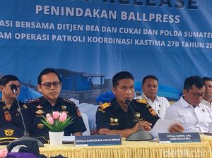 Bea Cukai Ringkus 3 Truk Bawa Pakaian Bekas di Langkat, 2 Sopir Ditangkap Bea Cukai Ringkus 3 Truk Bawa Pakaian Bekas di Langkat, 2 Sopir Ditangkap