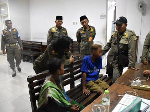 Miris! 2 Bocah Surabaya Ini 4 Kali Diciduk Satpol PP gegara Kecanduan Ngelem