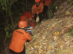 Warga Denpasar Jatuh dari Tebing Pantai Green Bowl
