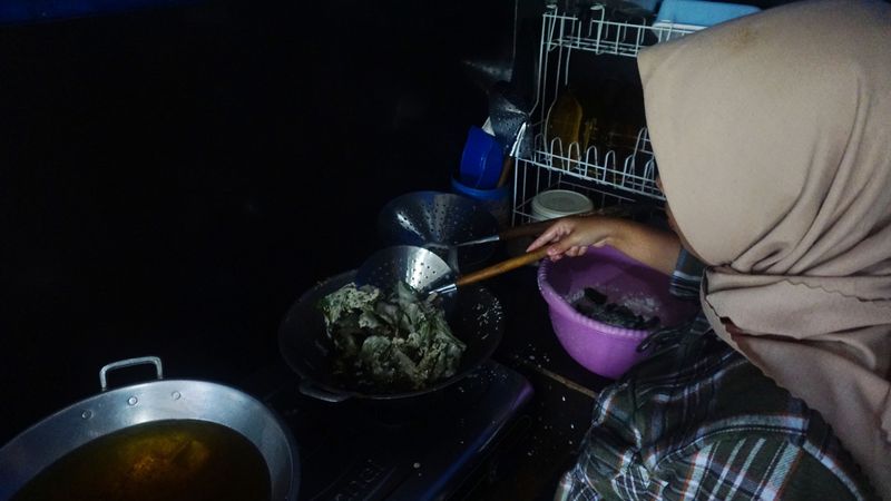 Intip Cara Membuat Keripik Daun Stroberi Khas Desa Serang Purbalingga