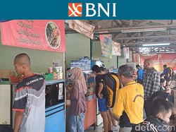 Berkah BNI Sirnas Jakarta: GOR UNJ Ramai Terus, Dagangan Laris Manis!