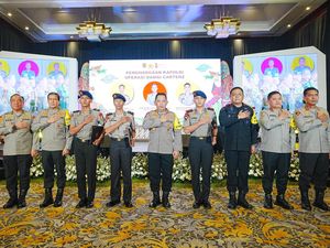 Kapolri Apresiasi Personel Satgas Damai Cartenz, Beri KPLB hingga Pin Emas