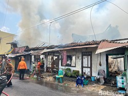 Kebakaran 7 Rumah di Sudiroprajan Solo Diduga Akibat Korsleting