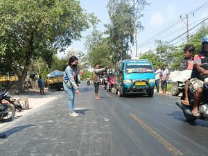 Hendak Menyalip, Pria Asal TTU Tewas Tertabrak Mobil Boks