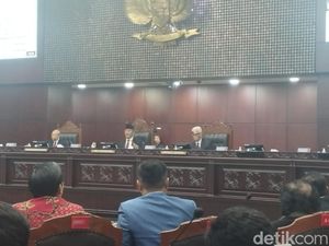 Pertimbangan MKMK Sanksi Teguran Lisan 6 Hakim MK: Putusan Usia Capres Bocor