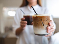 5 Manfaat Sehat Tambahkan Susu ke Dalam Secangkir Kopi