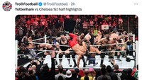 Begini gambaran chaos-nya laga Tottenham vs Chelsea di babak pertama. Sungguh gila layaknya duel gulat di WWE. (Foto: Twitter @TrollFootball)