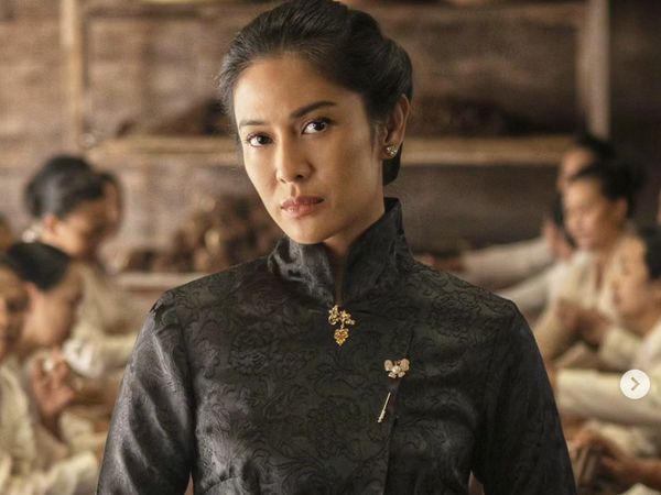 10 Model Kebaya Pemain Gadis Kretek, Dian Sastrowardoyo Hingga Sheila Dara