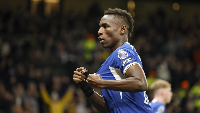 Chelseas Nicolas Jackson celebrates after scoring his sides second goal during the English Premier League soccer match between Tottenham Hotspur and Chelsea, at Tottenham Hotspur Stadium, London, Monday, Nov. 6, 2023. (AP Photo/David Cliff)