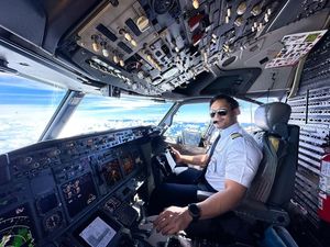 Mengintip Gaji Pilot Maskapai Luar Negeri, Bikin Ngiler! Mengintip Gaji Pilot Maskapai Luar Negeri, Bikin Ngiler!