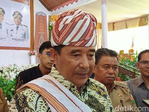 Bahtiar Optimis Jadikan Sulsel Produsen Pisang Nomor Satu Dunia di 2024 Bahtiar Optimis Jadikan Sulsel Produsen Pisang Nomor Satu Dunia di 2024