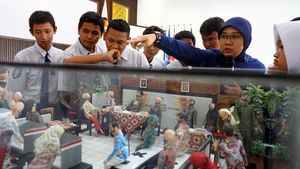 Potret Mengenalkan Pemilu Kepada Siswa Sekolah