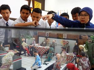 Potret Mengenalkan Pemilu Kepada Siswa Sekolah