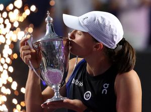Potret Swiatek Menangi Final WTA, Kembali Jadi Petenis Nomor Satu Dunia Potret Swiatek Menangi Final WTA, Kembali Jadi Petenis Nomor Satu Dunia