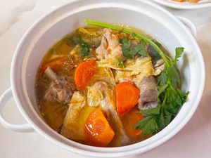 Menu Harian Ramadan 17: Sedapnya Sup Ayam Kembang Tahu dan Nasi Bakar Kemangi Menu Harian Ramadan 17: Sedapnya Sup Ayam Kembang Tahu dan Nasi Bakar Kemangi