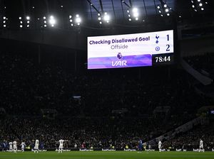 Postecoglou Kritik VAR Usai Tottenham Dibantai Chelsea