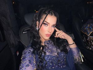 8 Adu Gaya Tasya Farasya & Tasyi Athasyia di Ultah Ashanty, Tak Saling Sapa 8 Adu Gaya Tasya Farasya & Tasyi Athasyia di Ultah Ashanty, Tak Saling Sapa
