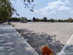 Gersang, Alun-alun Wonosari Gunungkidul Bakal Ditaburi Tanah Isi Bibit Rumput