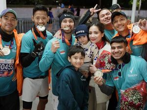 Ekspresi Raffi Ahmad-Gisel Berhasil Lari 42 Km di New York City Marathon 2023 Ekspresi Raffi Ahmad-Gisel Berhasil Lari 42 Km di New York City Marathon 2023