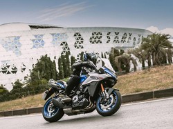 Gagah Pol! Motor Baru Suzuki GSX-S1000 GX