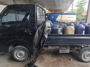 Pertamina & Polri Temukan Gudang Ilegal BBM Subsidi di Pati Pertamina & Polri Temukan Gudang Ilegal BBM Subsidi di Pati