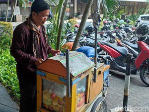 Siasat Pedagang di Semarang Saat Harga Cabai Tembus Rp 100 Ribu Siasat Pedagang di Semarang Saat Harga Cabai Tembus Rp 100 Ribu