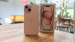 Unboxing iPhone 15 Pink, Tampilannya Cantik Bikin Tergoda