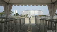 Bahkan, Pelatih Timnas Brasil U-17, Phelipe Leal, takjub saat pertama kali melihat salah satu venue Piala Dunia U-17, Jakarta International Stadium (JIS).