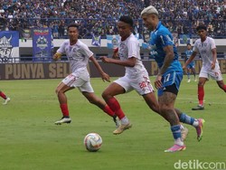 Susunan Pemain Arema FC Vs Persib: Lokolingoy Jadi Ujung Tombak